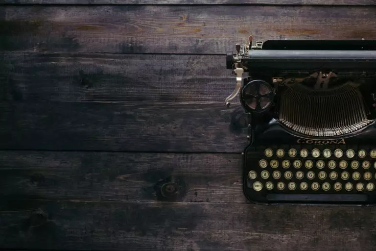 black-typewriter-writing-tips